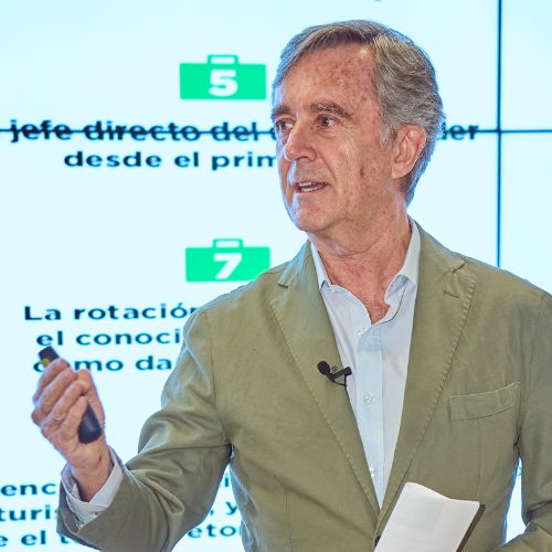Tomas Pereda Informe Turista laboral